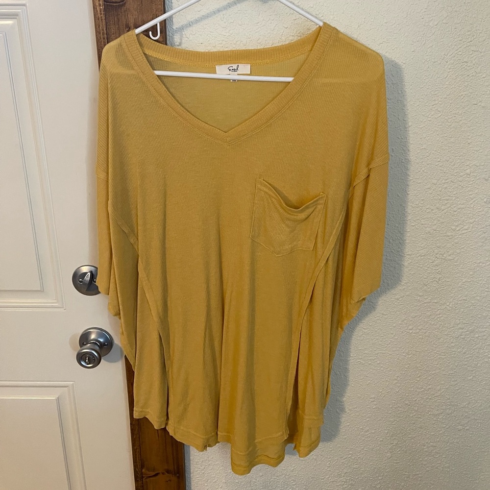 Oversized tee